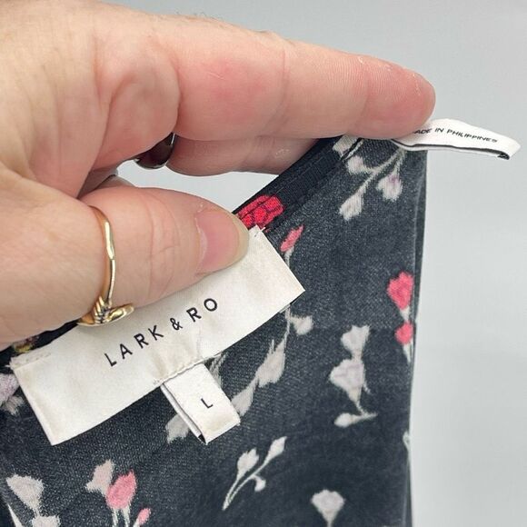 Lark & Ro Black floral long sleeve true wrap dress large dainty floral flowers m - Picture 8 of 16